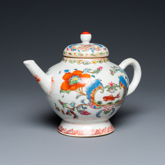 A Chinese famille rose 'Pompadour' teapot and cover, Qianlong