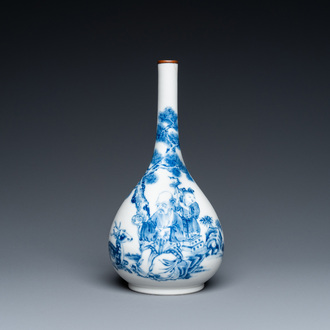 Vase de forme bouteille à décor de Shou Lao en porcelaine de Chine 'Bleu de Hue' pour le Vietnam, 18/19ème