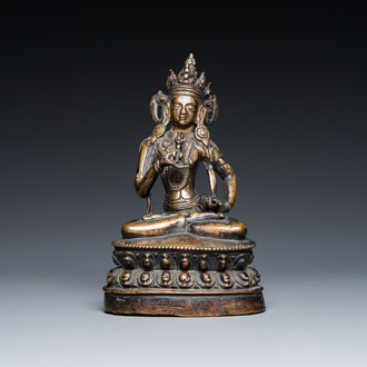 A Sino-Tibetan bronze Tara with vajra, 17th C.