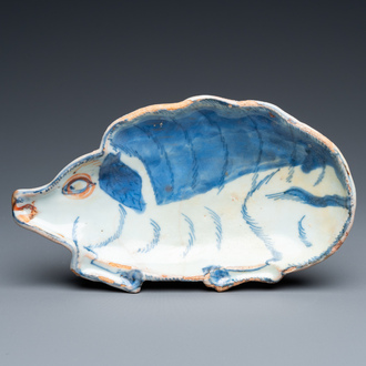 Coupe en forme de cochon en porcelaine de Chine ko-sometsuke pour le Japon, Tianqi