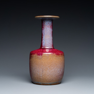 A Chinese flambé-glazed mallet-shaped vase, 19/20th C.