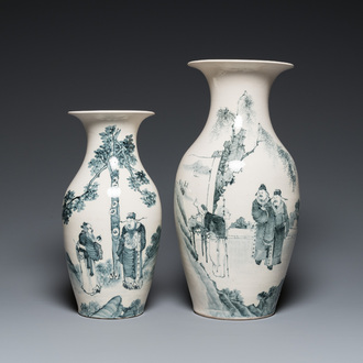 Deux vases en porcelaine de Chine en grisaille, un avec une marque de Jinhe 錦合, fours de Fengxi Chaozhou, 19/20ème