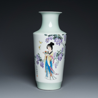 Vase en porcelaine de Chine famille rose à décor d'une belle femme, signé Dai Ronghua 戴榮華, 20ème