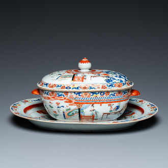 A Chinese rose-verte 'Xi Xiang Ji' tureen and cover on stand, Yongzheng