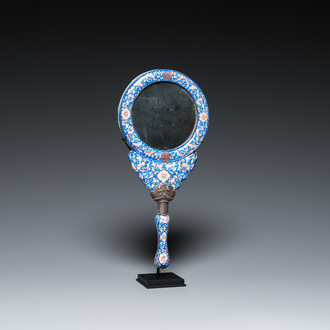 Miroir de main en émaux de Canton avec inscription 'Dan Na', Qianlong