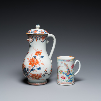 A large Chinese Imari-style ewer and cover and a famille rose mug, Qianlong