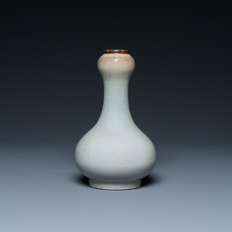 Vase à tête d'ail en porcelaine de Chine à émail flambé, marque de Yongzheng, 18/19ème