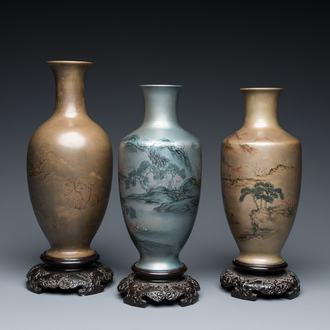 Trois vases sur socles en laque de Fuzhou ou Foochow, Chine, 2ème moitié du 20ème