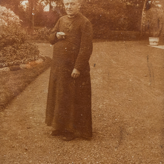 A rare photo of Guido Gezelle in Kortrijk, ca. 1893