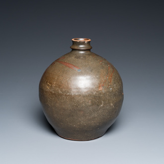 A Chinese brown-glazed globular vase with floral design, Song