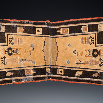A Chinese or Mongolian Baotou-Suiyuan saddleback rug, 19th C.