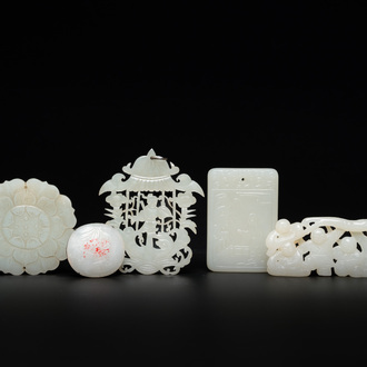 Five Chinese celadon and white jade carvings, 19/20th C.