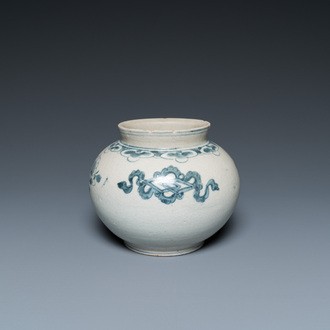 A Korean blue and white utensils jar, Joseon, 19th C.
