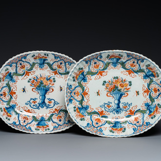 A pair of polychrome Dutch Delft lobed oval dishes, 1st quarter 18th C.