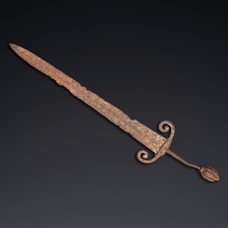 Epée italienne en bronze issue de fouilles archéologiques dans le sud de la France, 16ème