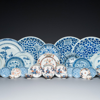 An extensive collection of mostly blue and white Chinese porcelain, Kangxi and later