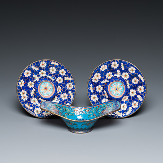 A pair of Chinese or Vietnamese enamel cup stands and an ingot-shaped bowl, 18/19th C.