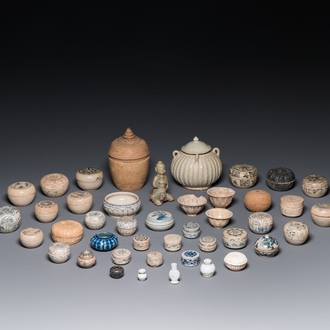 A large collection of Vietnamese blue and white covered boxes and other shipwreck porcelain, 12th C. and later