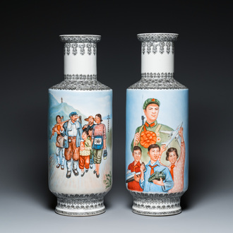 Deux vases de forme rouleau en porcelaine de Chine à décor de la Révolution Culturelle, signés Zhang Jian 章鑒 et datés 1968 et 1972