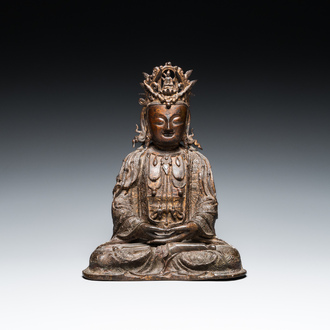 Een Chinese vergulde bronzen Boeddha, Ming