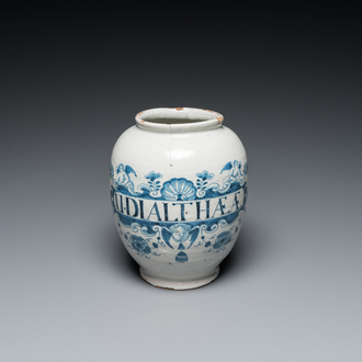 A blue and white English Delftware drug jar, probably London, 18th C.