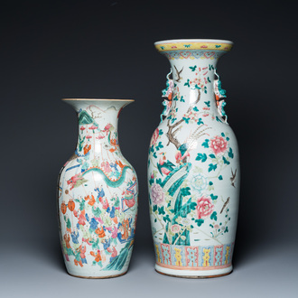 Deux vases en porcelaine de Chine famille rose, 19ème