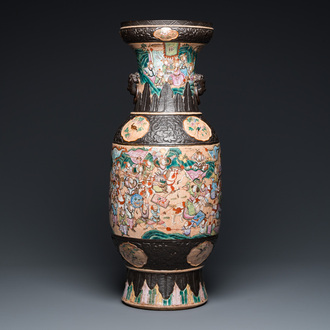 A Chinese Nanking famille rose vase with battle scenes, 19th C.