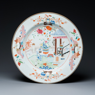 A Chinese famille rose 'antiquities' dish, Yongzheng/Qianlong