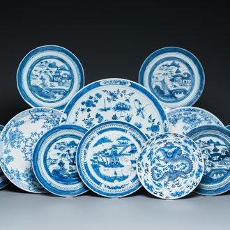 A Chinese blue and white dish and ten plates, 19th C.