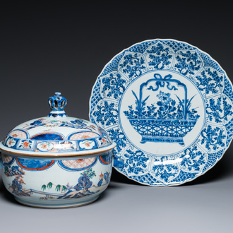 A Chinese blue and white dish and a verte-Imari tureen and cover, Kangxi