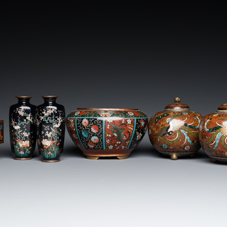 Six pièces en émaux cloisonnés, Japon, Meiji, 19/20ème