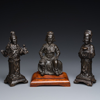 Three Chinese bronze figures of Guanyu, Li Jing and an official, Ming