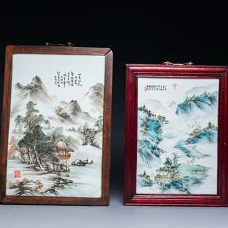 Twee Chinese qianjiang cai plaquettes, gesigneerd Wang Yunshan 汪雲山 en Wang Shu 王樞, gedateerd 1932 en 1937