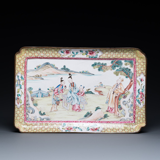 Coupe de forme rectangulaire en émaux de Canton, Chine, Yongzheng