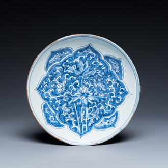 A Chinese blue and white ko-sometsuke plate for the Japanese market, Transitional period