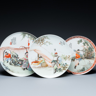 Three Chinese famille rose plates, signed Wang Xiliang 王锡良 and Zeng Fuqing 曾福慶, dated 1936
