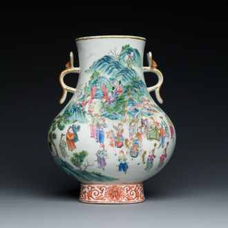 A fine Chinese famille rose 'hu' vase with ruyi handles, 19th C.