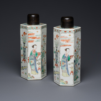 A pair of Chinese famille verte hexagonal tea caddies, Kangxi