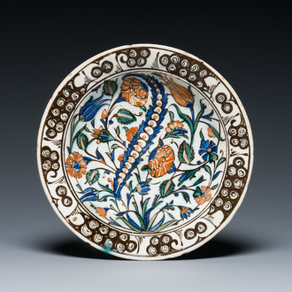 A polychrome Iznik pottery dish, Turkey, ca. 1600