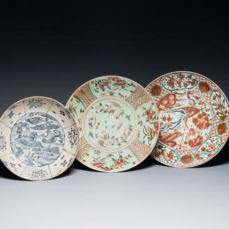 Three Chinese blue, white and wucai Swatow dishes, Ming