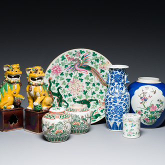 A varied collection of Chinese porcelain, 19th C.