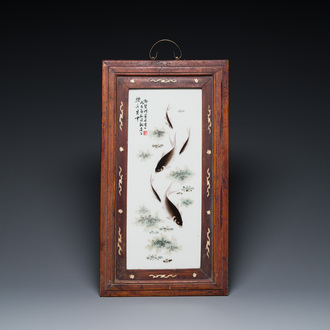 A Chinese qianjiang cai 'fish' plaque, signed Deng Bishan 鄧碧珊, dated 1928