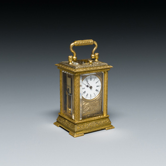 A Chinese gilt bronze carriage clock, Heng Da Li 亨达利 mark, Shanghai, 19/20th C.