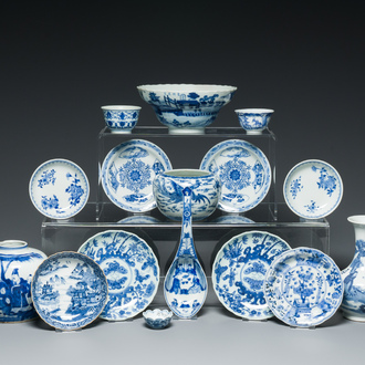 A varied collection of Chinese blue and white wares, 19/20th C.