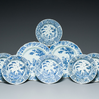 Een paar Chinese blauw-witte schotels en zes borden, Kangxi/Qianlong