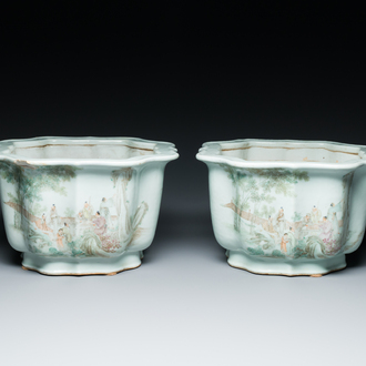 Paire de jardinières en porcelaine de Chine qianjiang cai à décor des 'Sept sages dans la forêt de bambou', 19/20ème