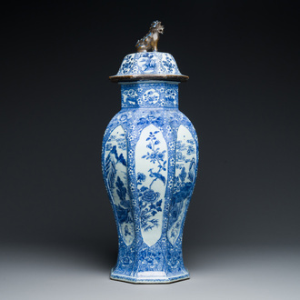 A Chinese octagonal blue and white vase and cover, Qianlong