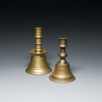 Deux bougeoirs ottomans en bronze, 17ème