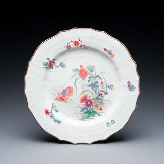 A porcelain Kakiemon-style plate, France, Chantilly, 18th C.