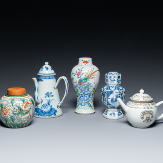 Une collection variée en porcelaine de Chine, Kangxi et postérieur